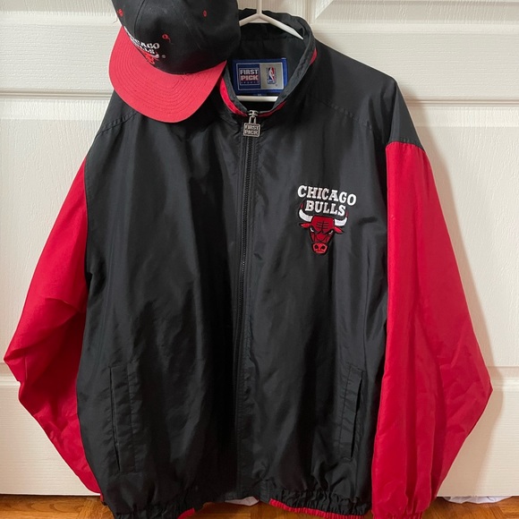 Chicago bulls windbreaker - Picture 1 of 3
